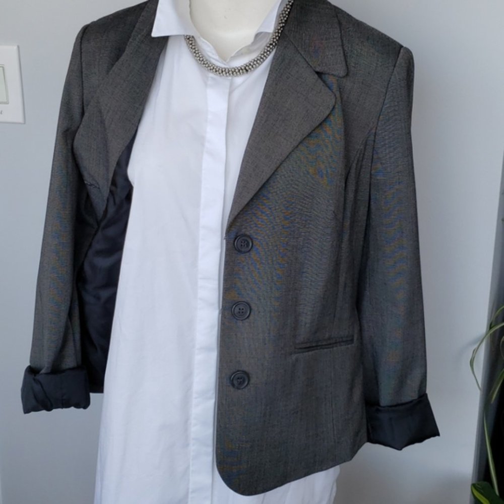Reitmans grey boxy/boyfriend style blazer